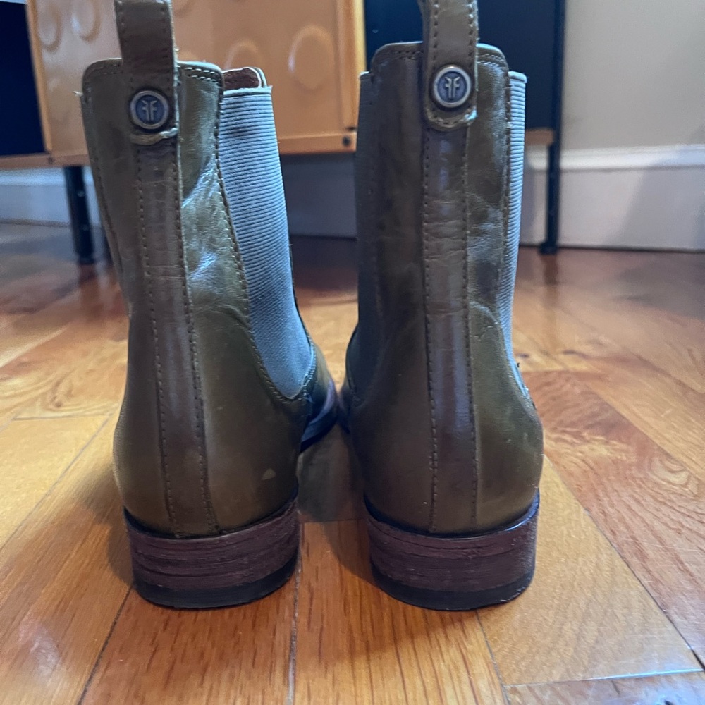 Frye Olive Green Leather Chukka Boots - Picture 5 of 13